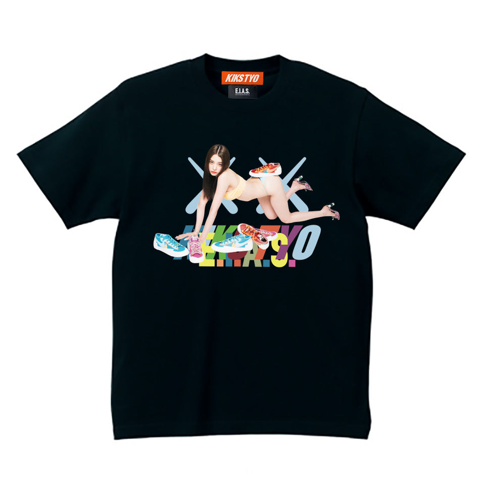 予約販売 : KIKS TYO × E.I.A.S.GIRLS TEE / 瑛茉ジャスミン”BLAZER LOW / SACAI / KAWS”